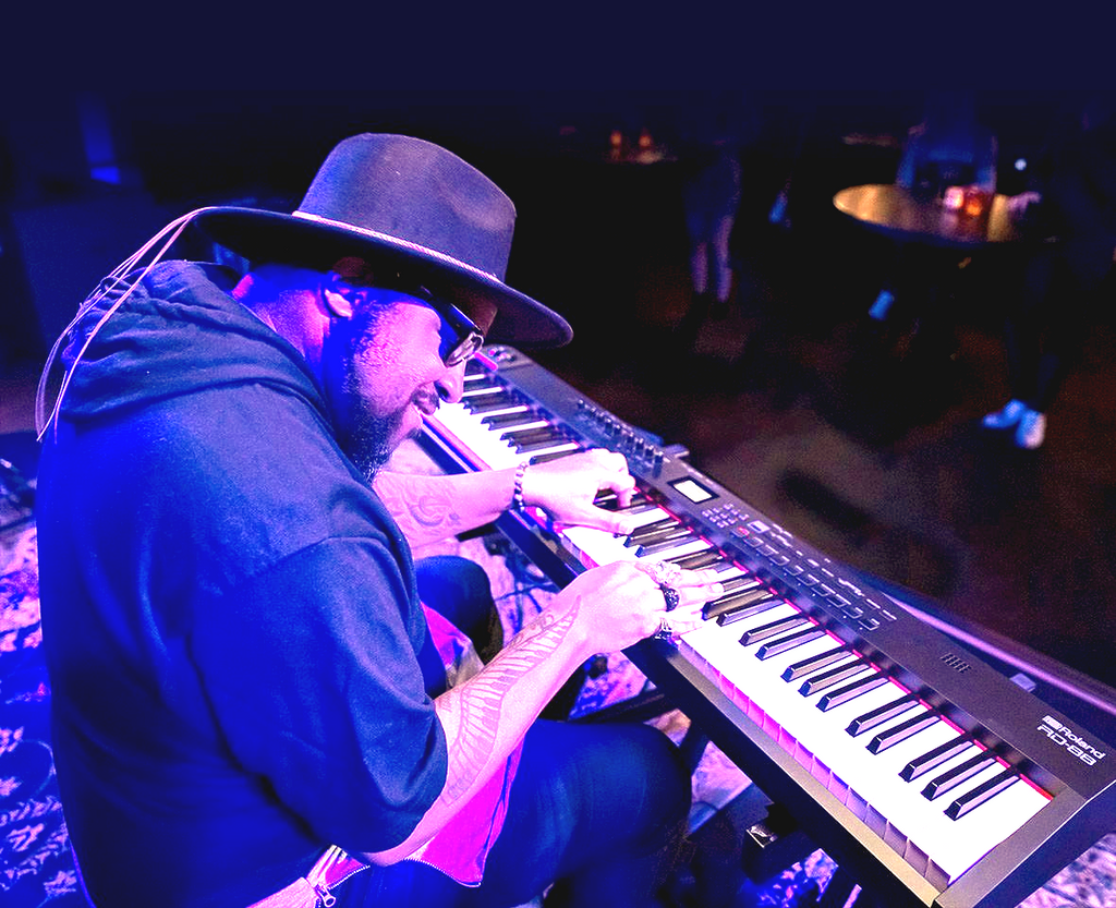 Roland RD08 3