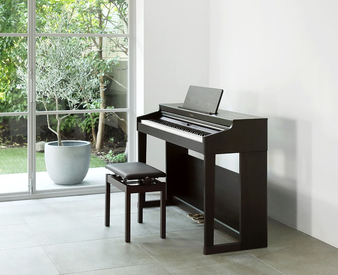 Roland RP701 7